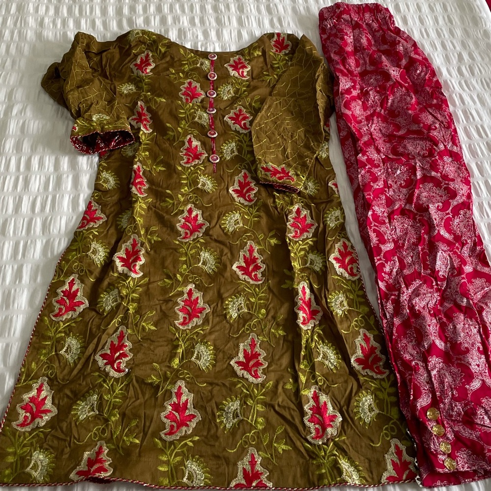 Brand New Pakistani/Indian party suit/dress